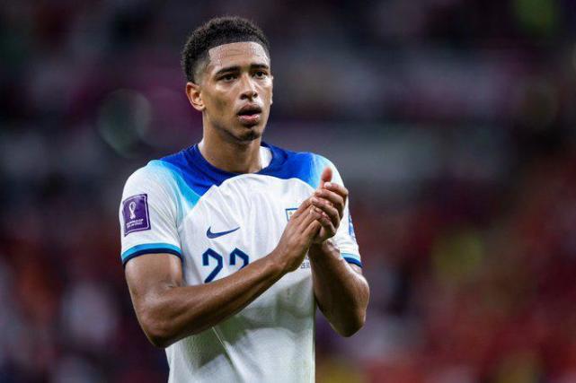 意大利队更 意大利队更