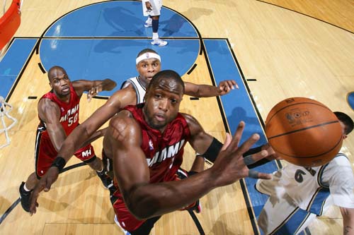 争冠前景被 争冠前景被